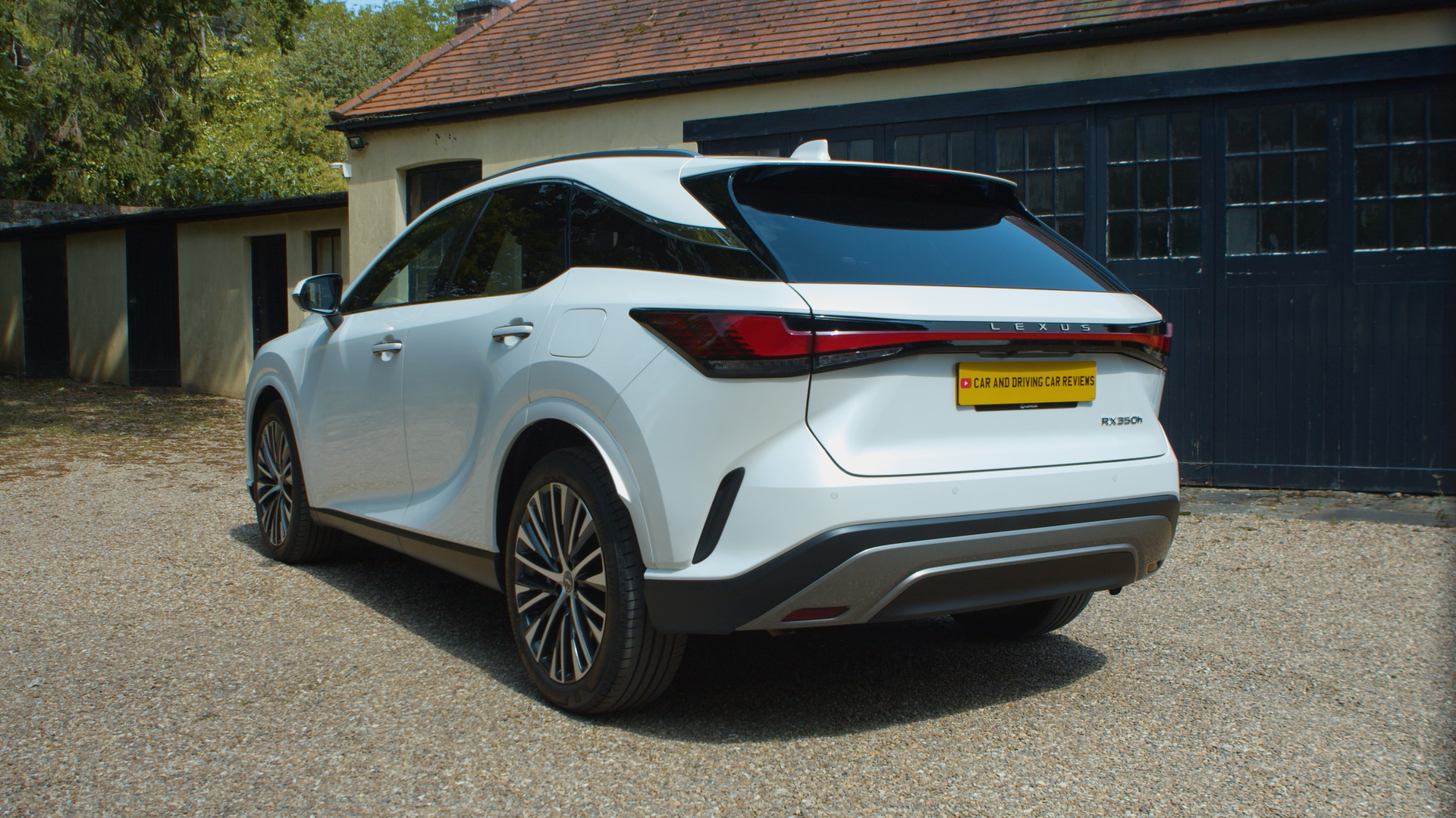 350h 2.5 5dr E-CVT [Premium Plus Pack]